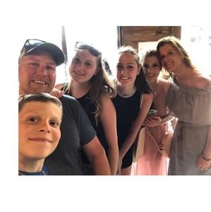 Meet your Posher, Jamie